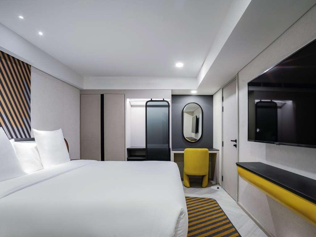 Tribe Living Bangkok Sukhumvit 39 By Accorhotels Стая снимка
