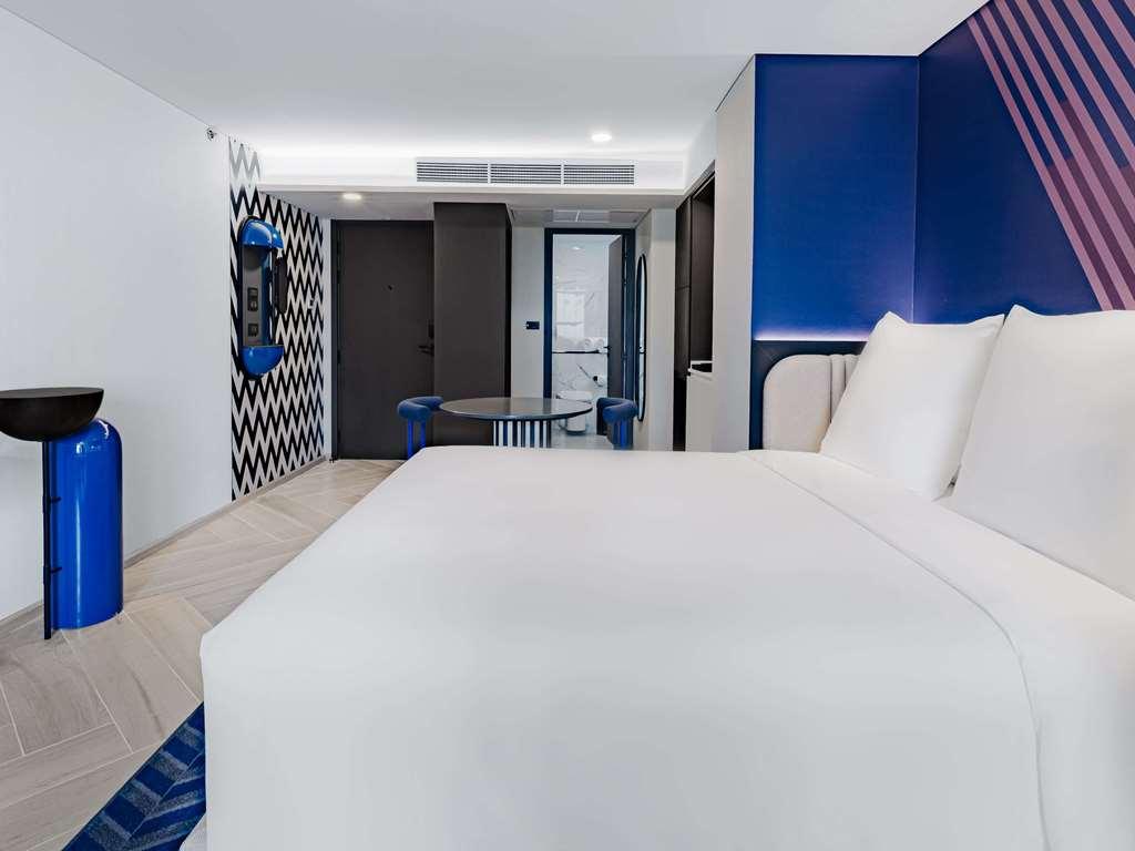 Tribe Living Bangkok Sukhumvit 39 By Accorhotels Стая снимка