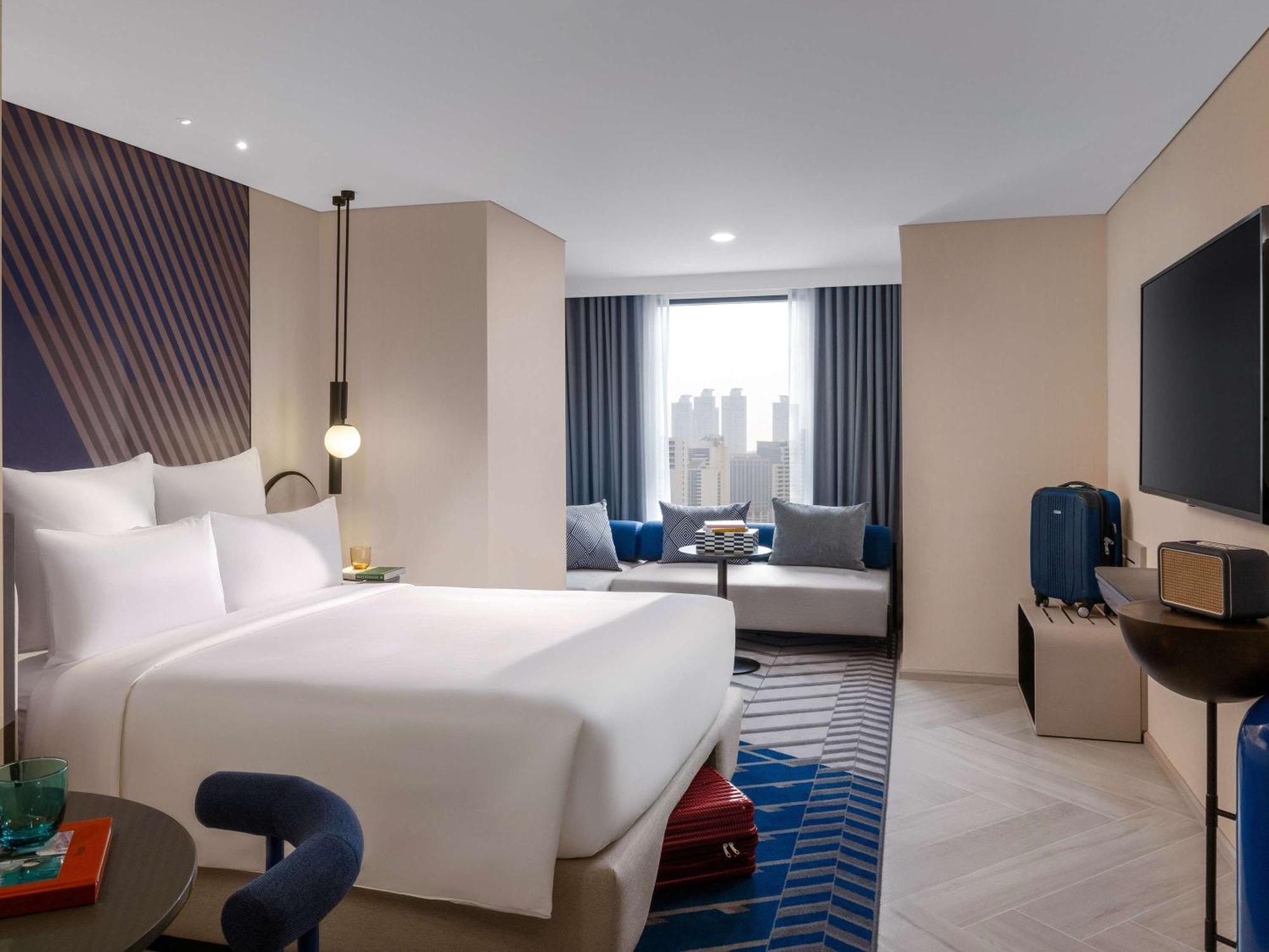 Tribe Living Bangkok Sukhumvit 39 By Accorhotels Екстериор снимка